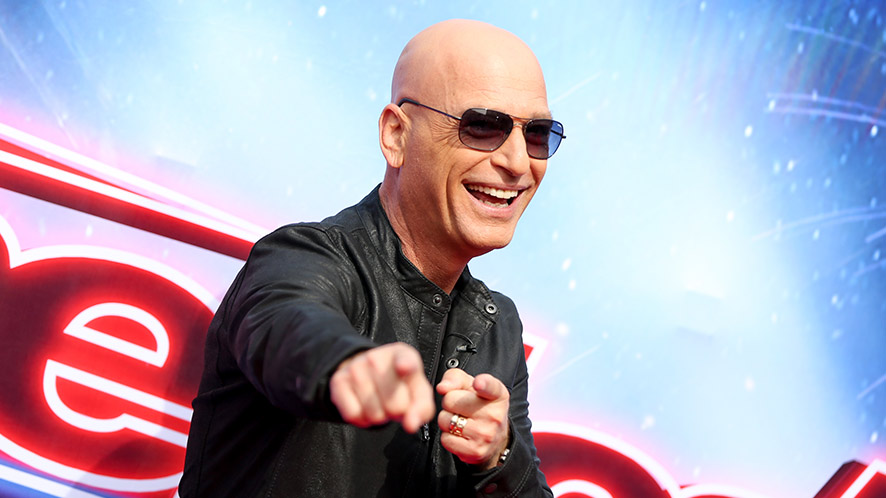 Mystery about Howie Mandel's Hair Loss (4)