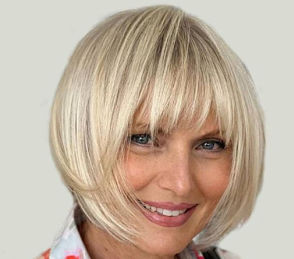 50 Chic and Flattering Hairstyles for Women Over 50 (3)