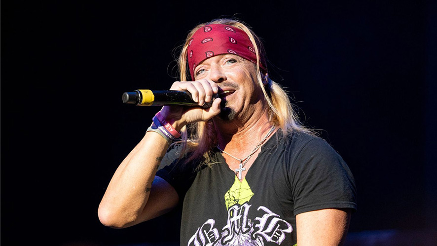 Does Bret Michaels Wear a Bandanna to Conceal Baldness2