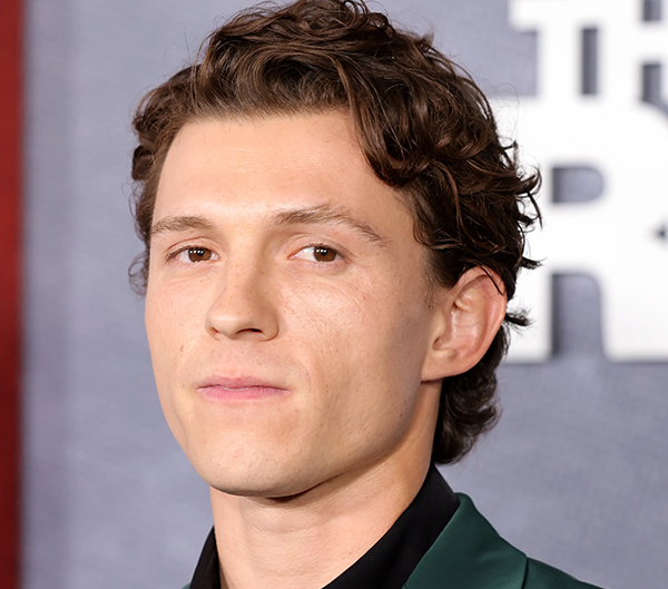 2023: The Medium-Length Tousled Hair