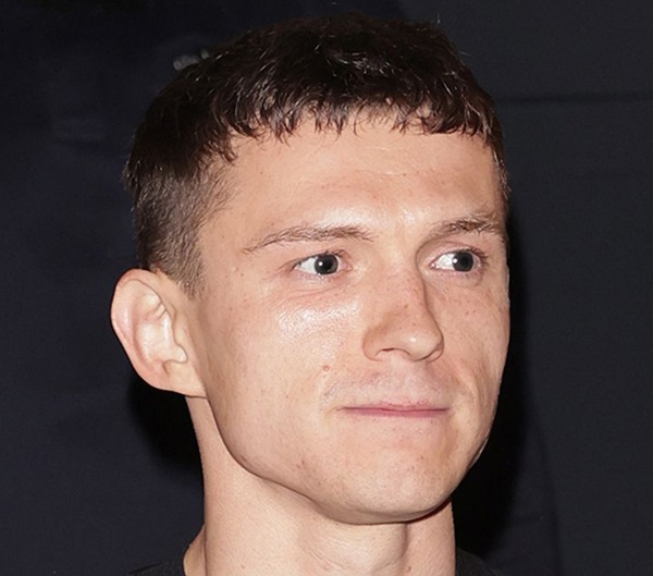2023: The ‘90s Curtain Haircut
