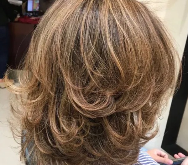 13-30 Best Haircuts and Hairstyles for Short Wavy Hair